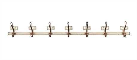 NUMBERED WALL HANGER