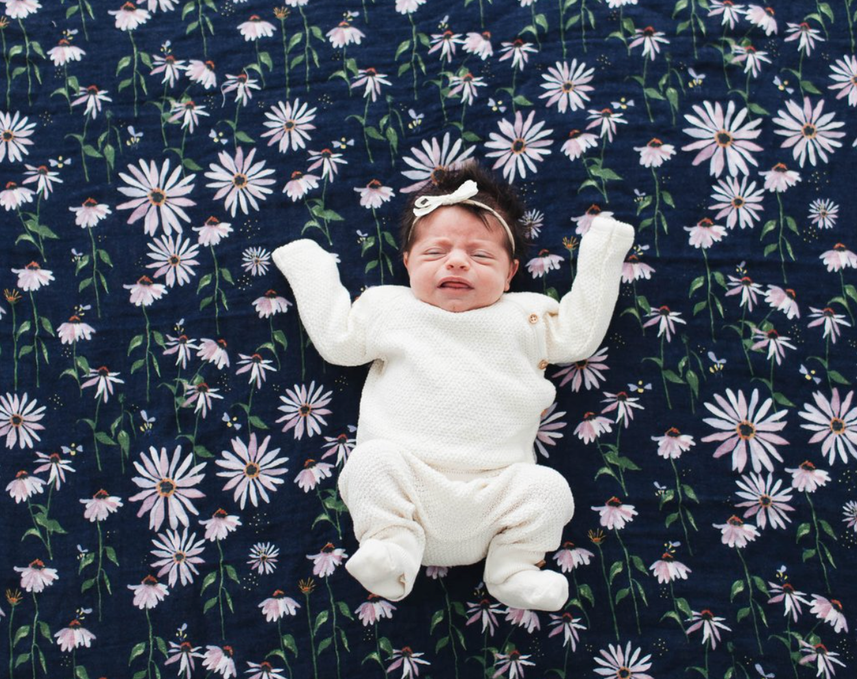 COTTON MUSLIN SWADDLE BLANKET - DARK CONEFLOWER