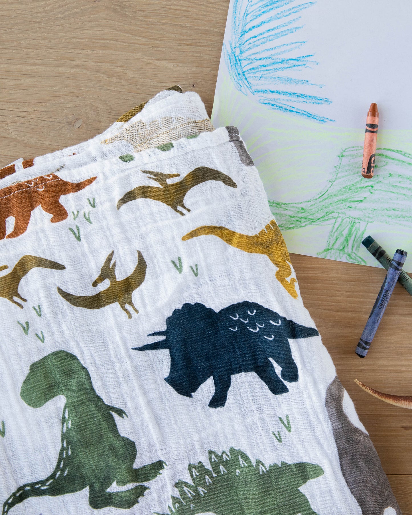 COTTON MUSLIN SWADDLE BLANKET - DINO FRIENDS